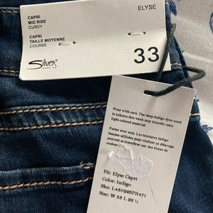 Brand new with tags Silver Capri style Elyse curvy